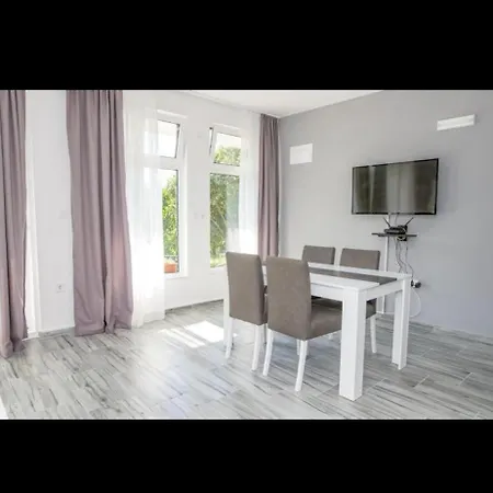 Apartament Ljiljas App With Parking *
